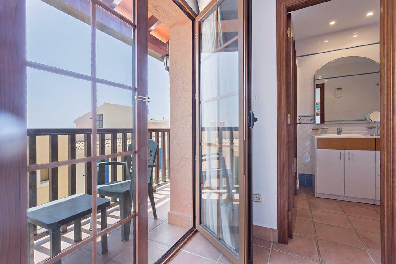 Harbour Lights Townhouse Villa Виларикос Екстериор снимка