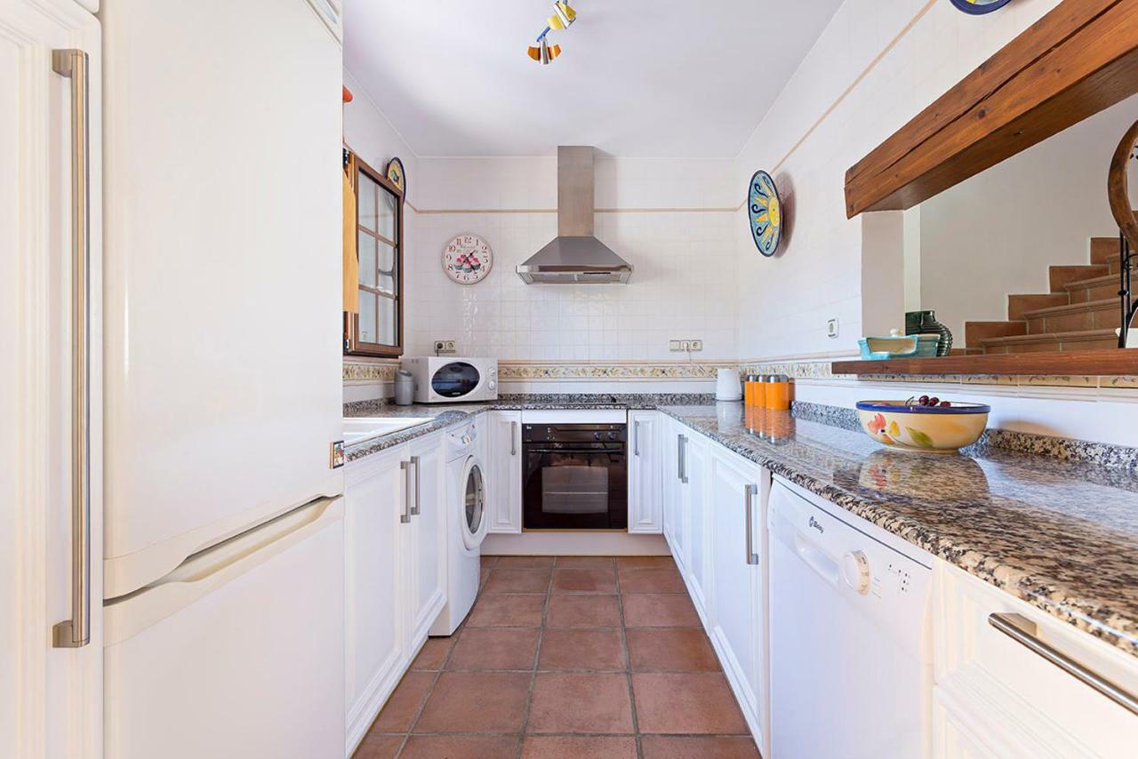 Harbour Lights Townhouse Villa Виларикос Екстериор снимка